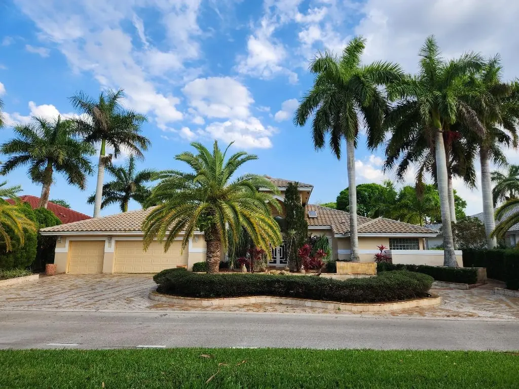 1851 Eagle Trace Boulevard W Coral Springs FL 33071