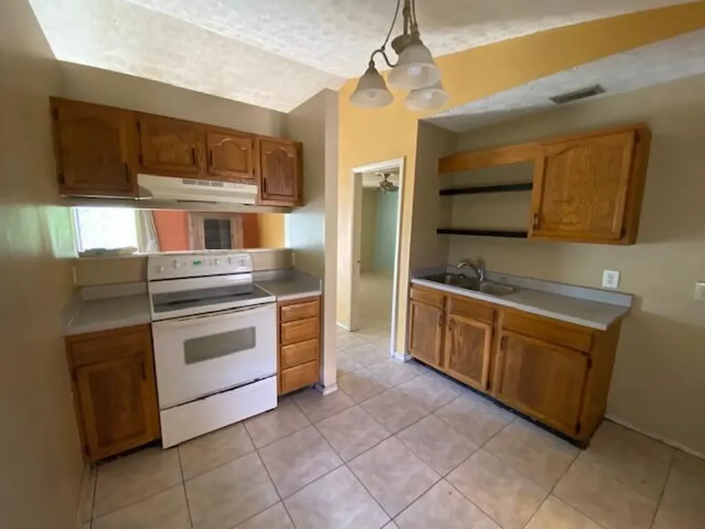 3512 SW Vollmer Street Port St Lucie FL 34953