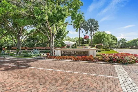 2384 NW 67th Street Boca Raton FL 33496
