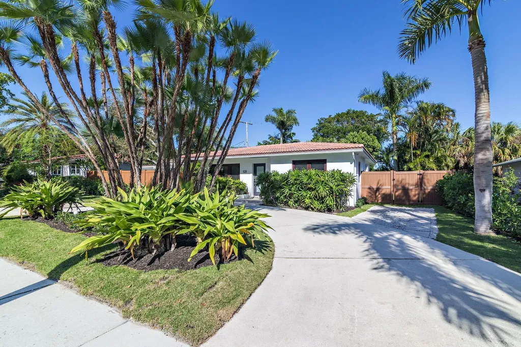 121 Bunker Ranch Road West Palm Beach FL 33405