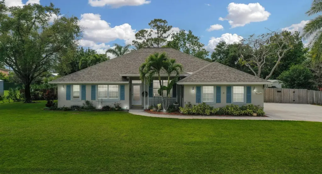 2058 SE Bisbee Street Port St Lucie FL 34952