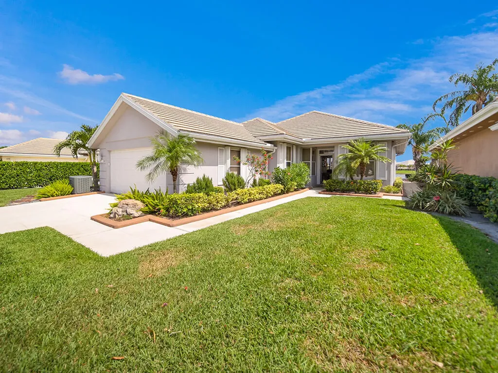 173 NW Bentley Circle Port St Lucie FL 34986