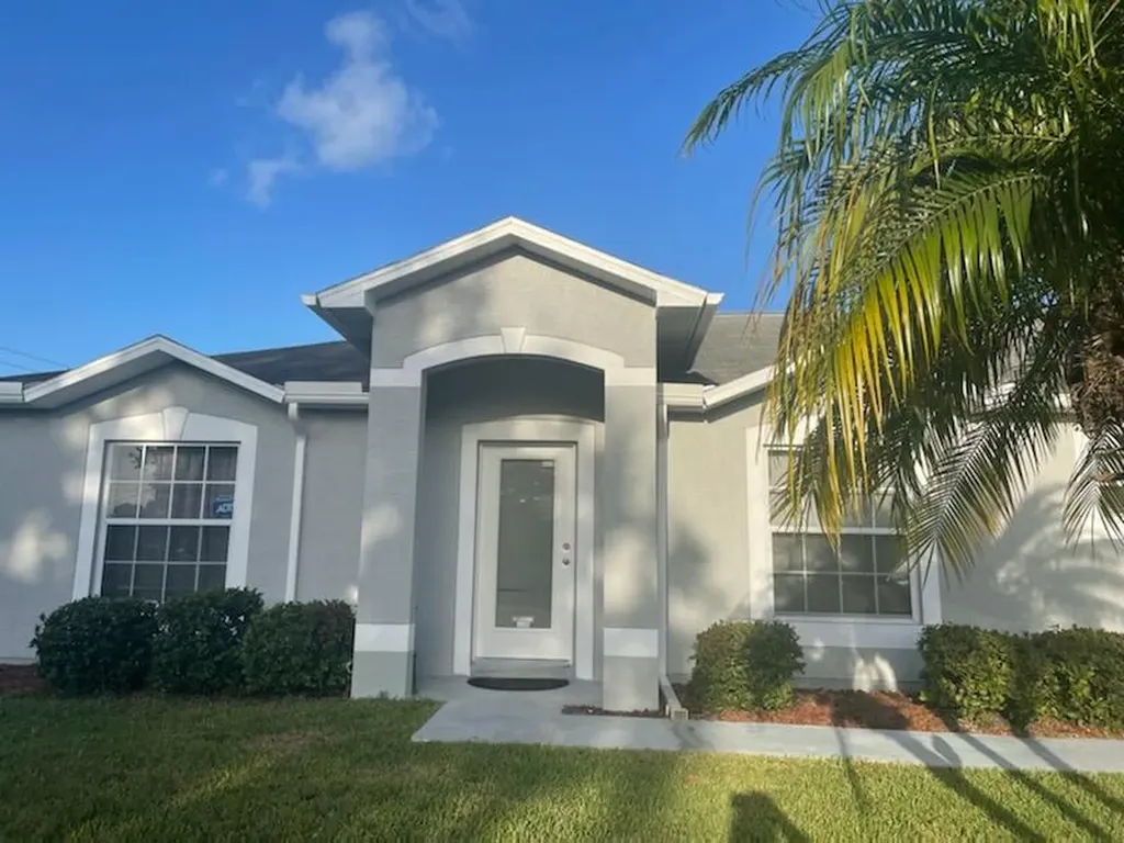 1480 SE Barker Lane Port St Lucie FL 34983