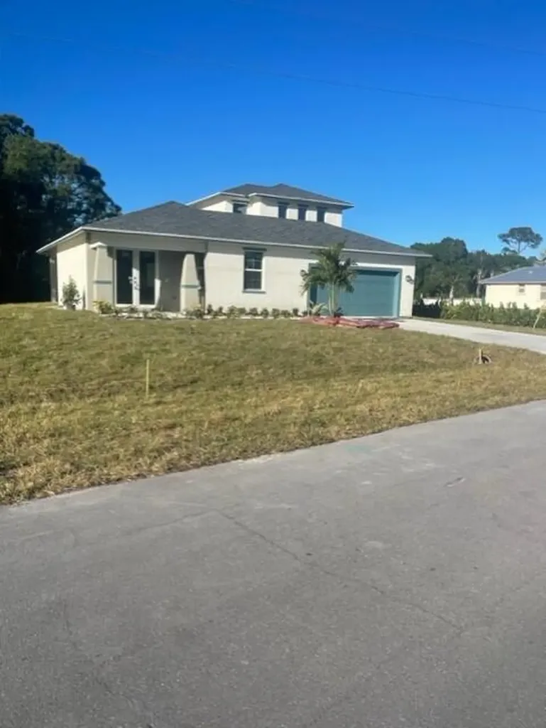 6215 NW Odate Court Port St Lucie FL 34983