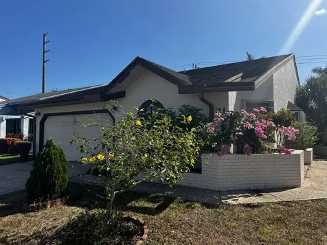 21 Thurlow Drive Boynton Beach FL 33426