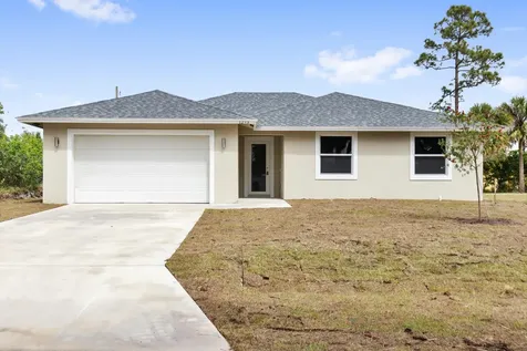1273 SW Eleuthera Avenue Port St Lucie FL 34953