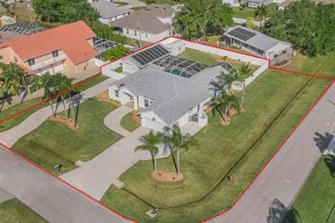 2597 SE Alfonso Avenue Port St Lucie FL 34952
