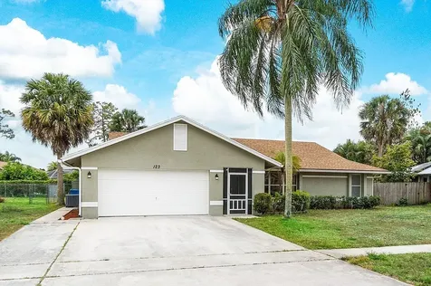 123 Kings Way Royal Palm Beach FL 33411