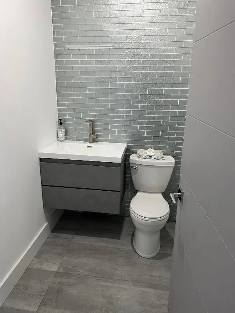 2400 W Copans Road Pompano Beach FL 33069