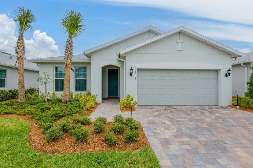 10124 SW Captiva Drive Port St Lucie FL 34987