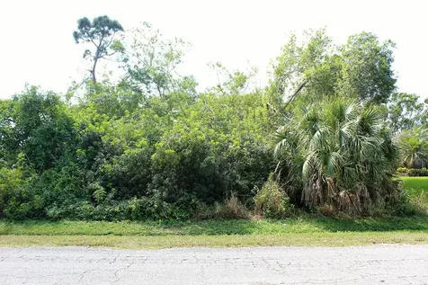 718 NW Placid Avenue Port St Lucie FL 34983