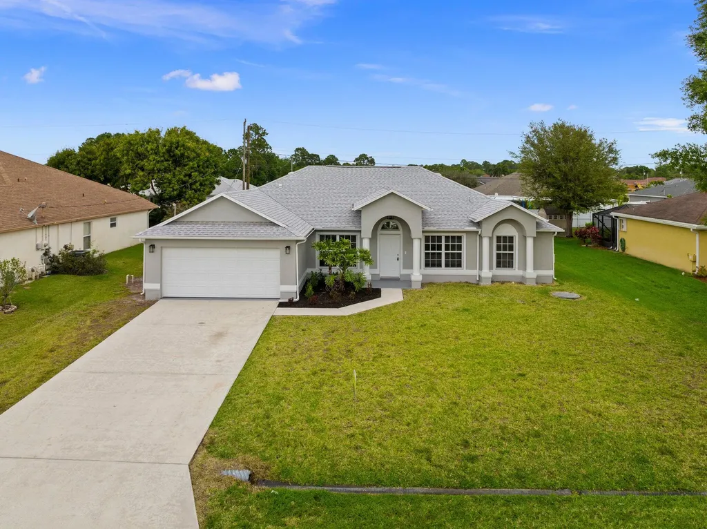 1431 SW Dimperio Avenue Port St Lucie FL 34953