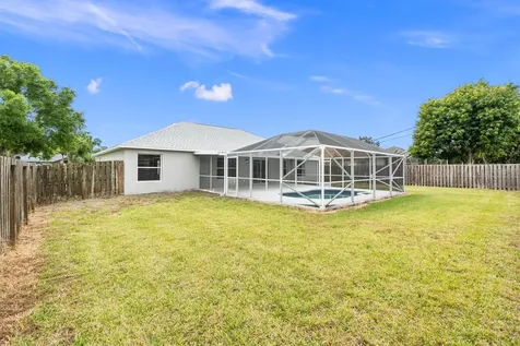 1431 SW Dimperio Avenue Port St Lucie FL 34953