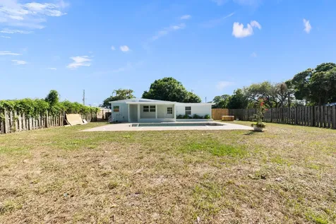 1608 Yosemite Court Fort Pierce FL 34982