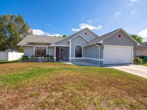 1442 SW Glastonberry Avenue Port St Lucie FL 34953