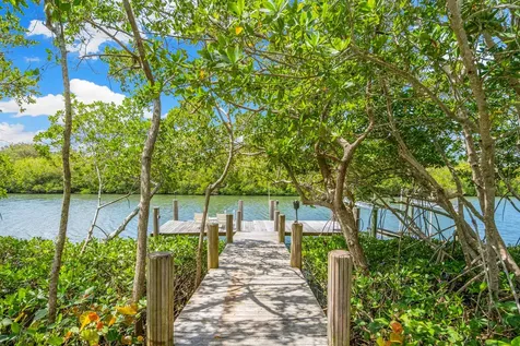 1361 Indian Mound Trail Vero Beach FL 32963
