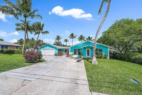 9295 SE Athena Street Hobe Sound FL 33455
