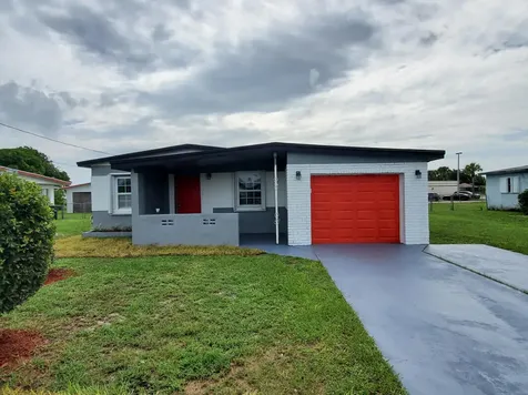 1902 N 16th Street Fort Pierce FL 34950