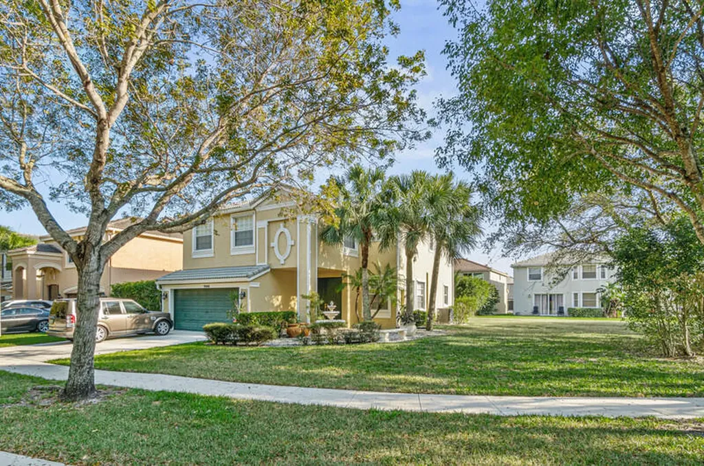 9946 Warner Lane Wellington FL 33414