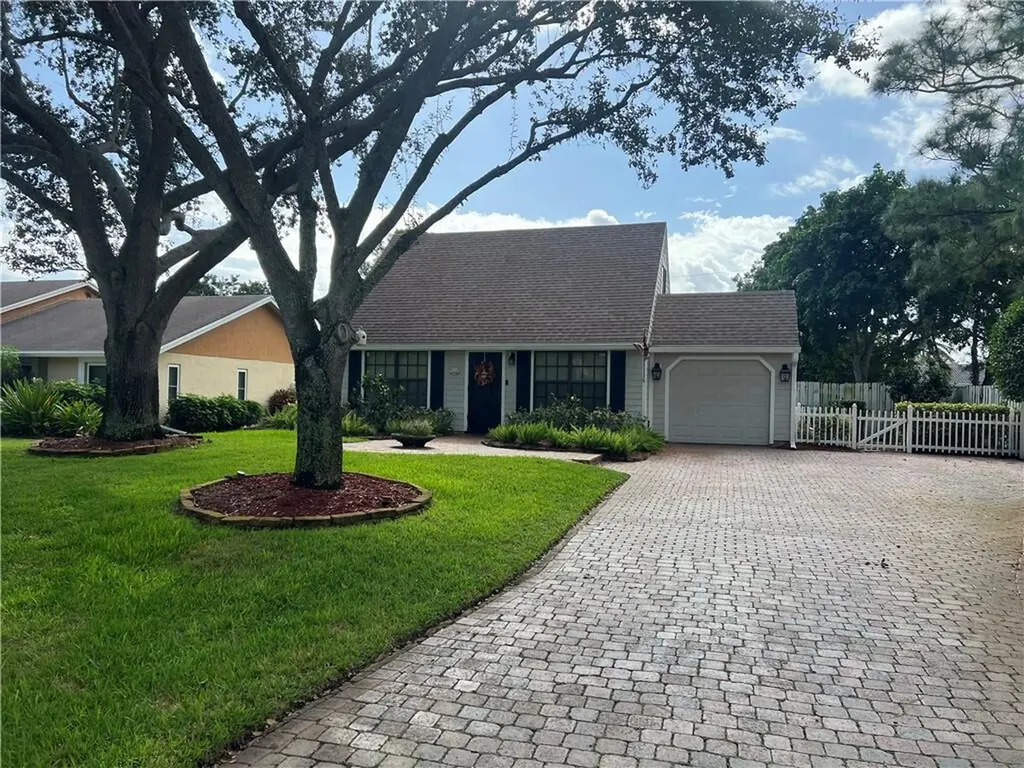 5068 Beechwood Road Delray Beach FL 33484