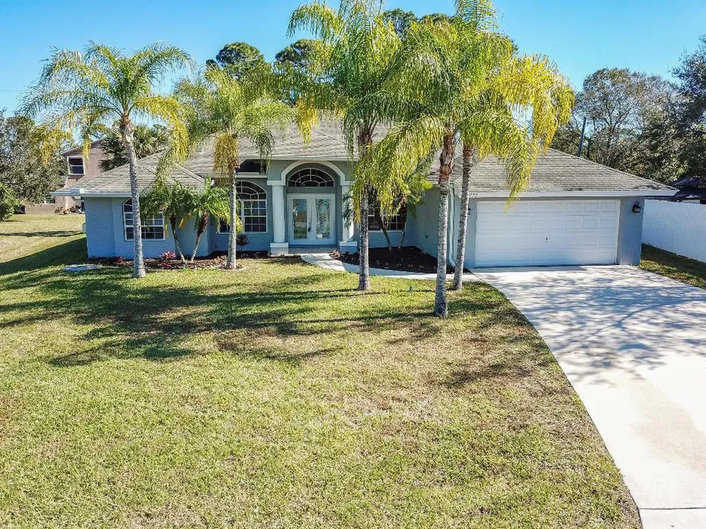 2773 SW Dallas Street Port St Lucie FL 34953
