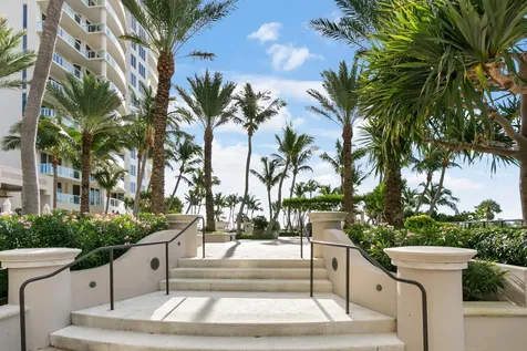 2700 N Ocean Drive Riviera Beach FL 33404