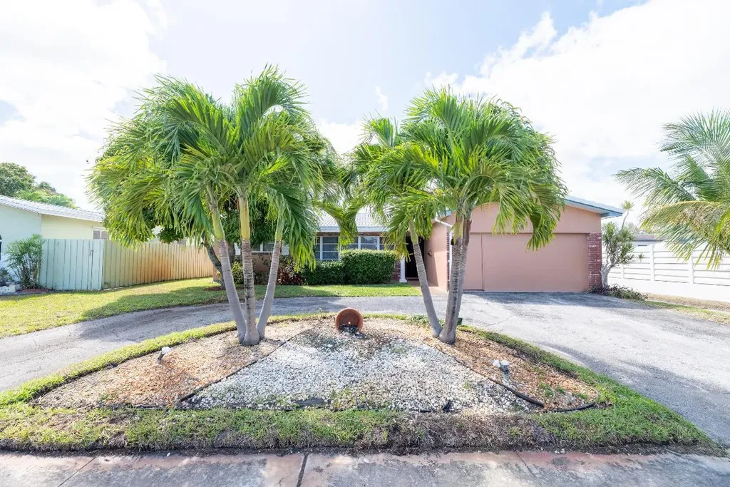 2030 N 51st Avenue Hollywood FL 33021