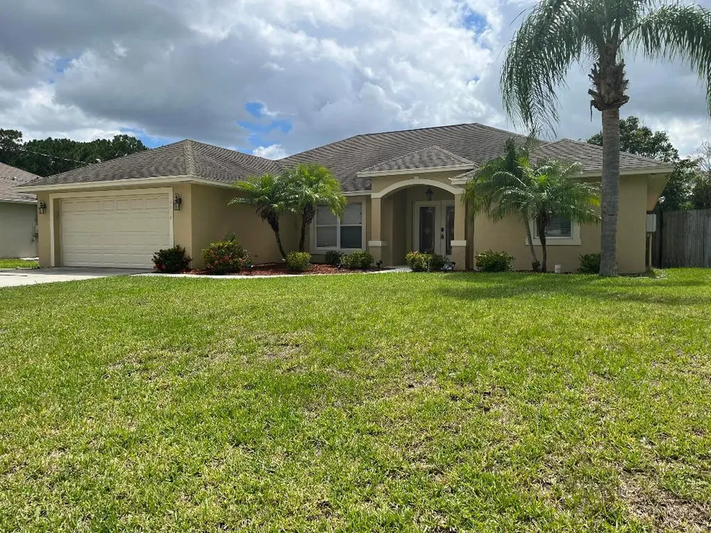 3718 SW Masilunas Street Port St Lucie FL 34953