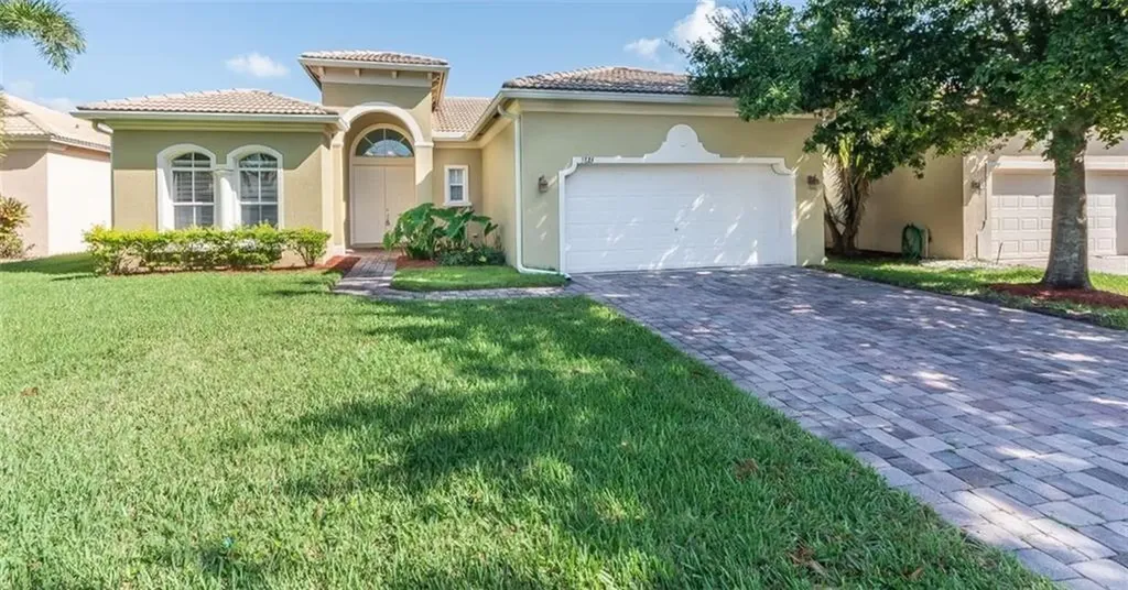 5825 Spanish River Road Fort Pierce FL 34951