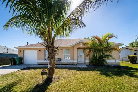 1938 SW Sylvester Lane Port St Lucie FL 34984