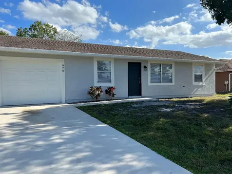 970 SW Whittier Terrace Port St Lucie FL 34953