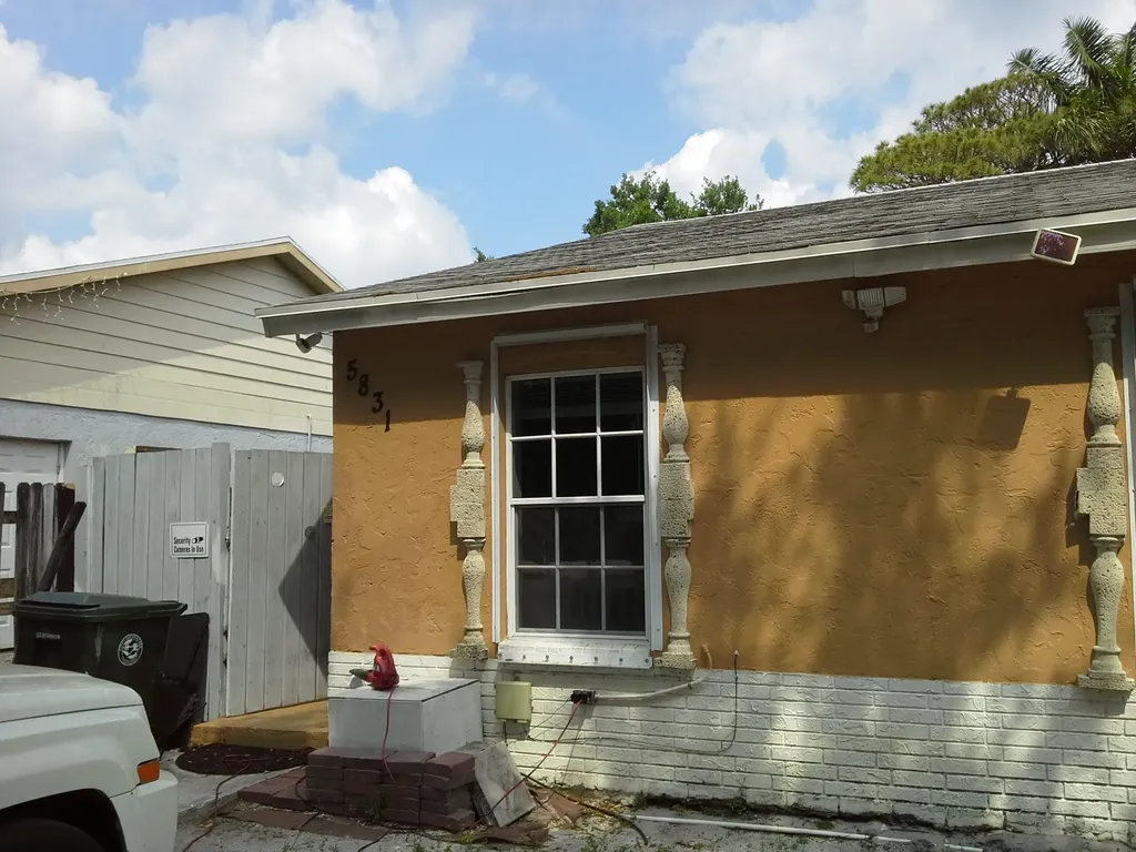 5831 S 38th Street Greenacres FL 33463
