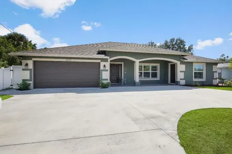 2313 SW Savona Boulevard Port St Lucie FL 34953
