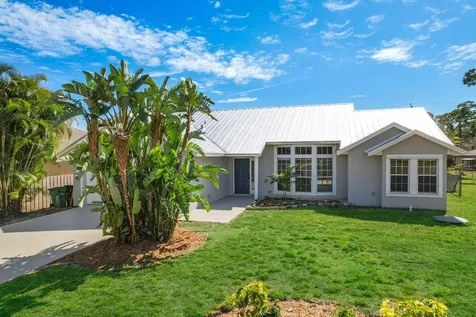 1932 SW Delmonico Avenue Port St Lucie FL 34953