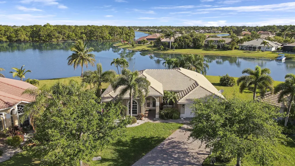 407 SW Egret Landing Port St Lucie FL 34953