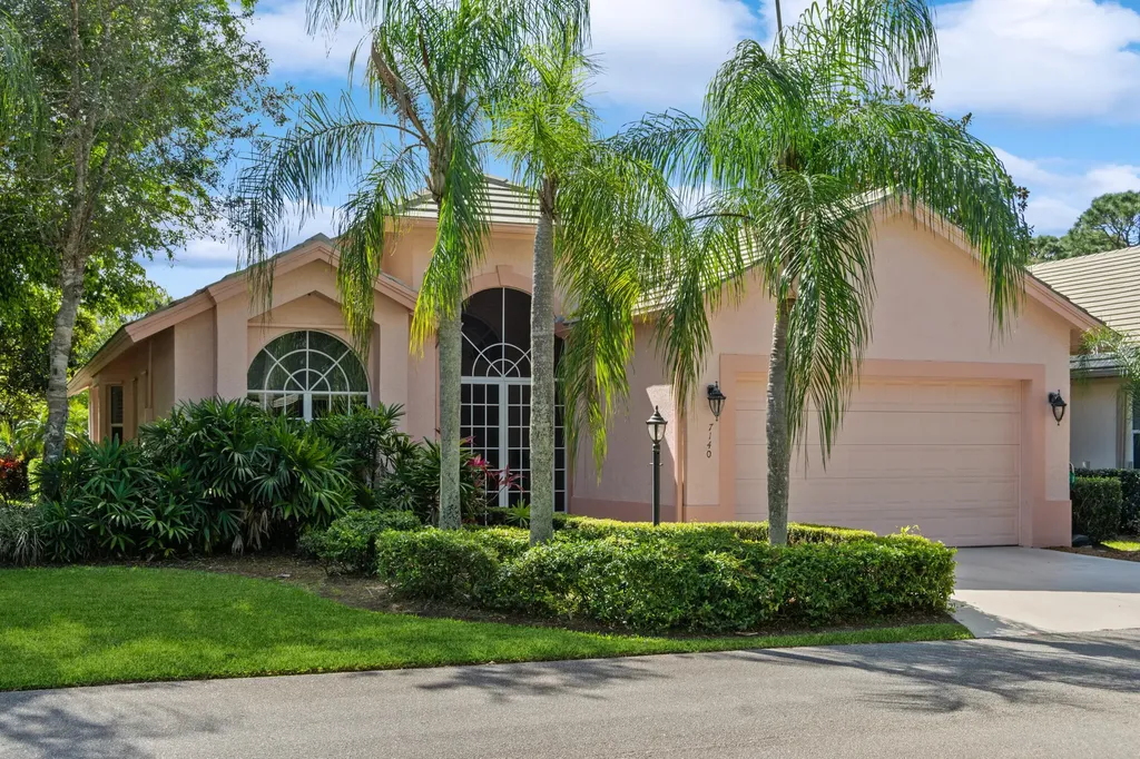 7140 Hawks View Trail Port St Lucie FL 34986