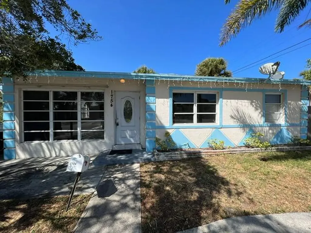 1754 South Road Lake Worth Beach FL 33460