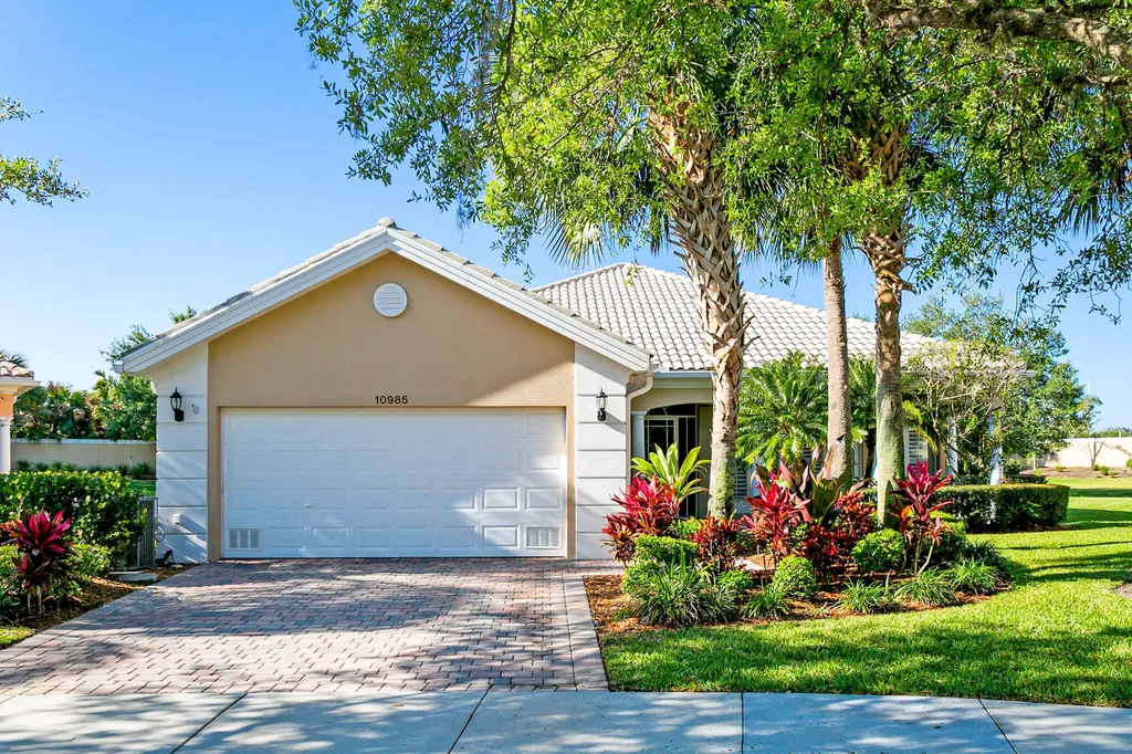 10985 SW Hartwick Drive Port St Lucie FL 34987