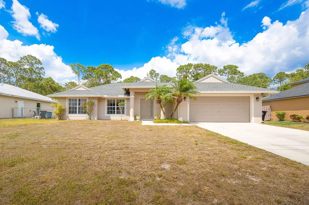 1581 SW Delos Avenue Port St Lucie FL 34953