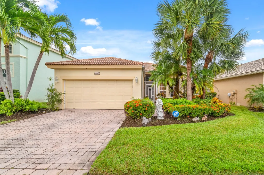 897 NW Mossy Oak Way Jensen Beach FL 34957