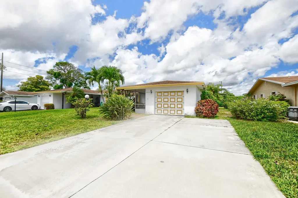 5931 Los Alamos Lane Delray Beach FL 33484
