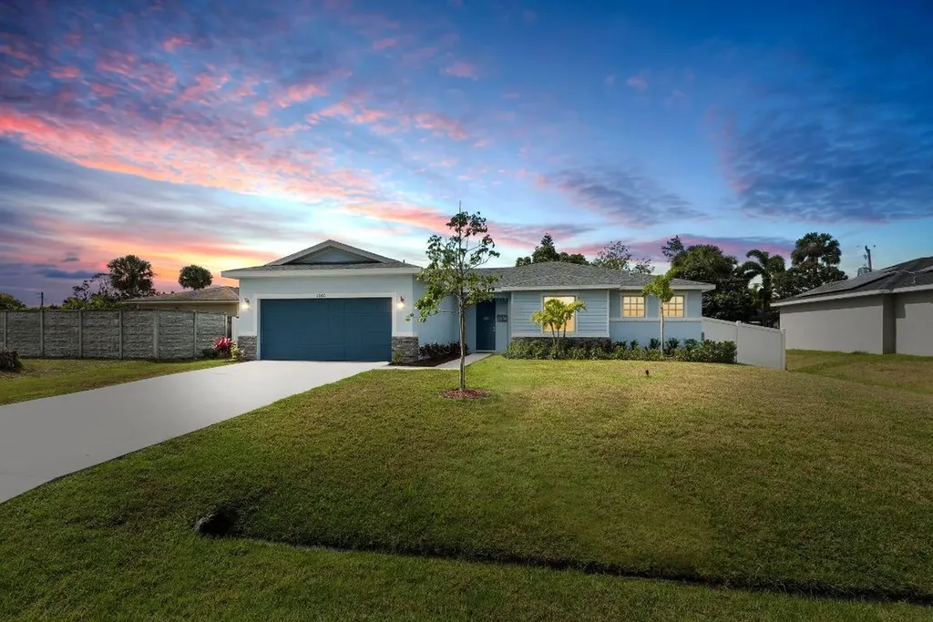 1080 SW London Lane Port St Lucie FL 34953