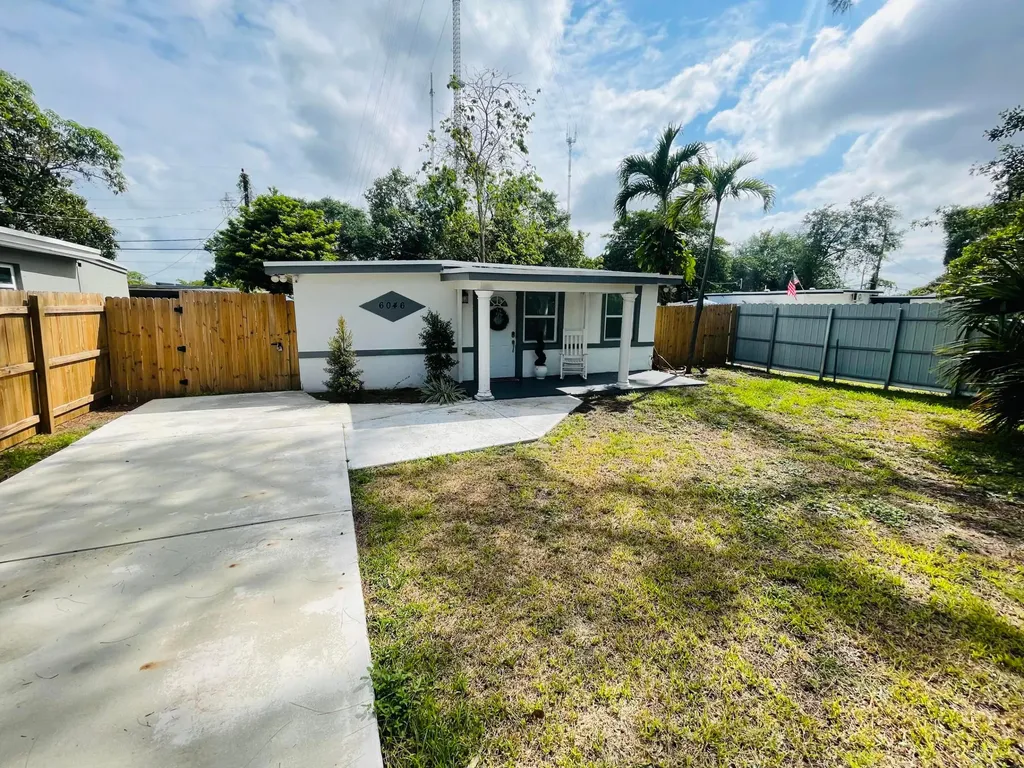 6046 SW 40th Court Miramar FL 33023