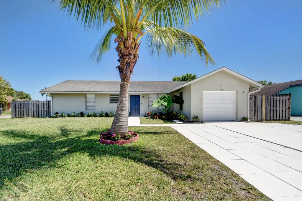 1068 Concert Way Royal Palm Beach FL 33411