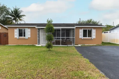 5600 S 38th Court Greenacres FL 33463