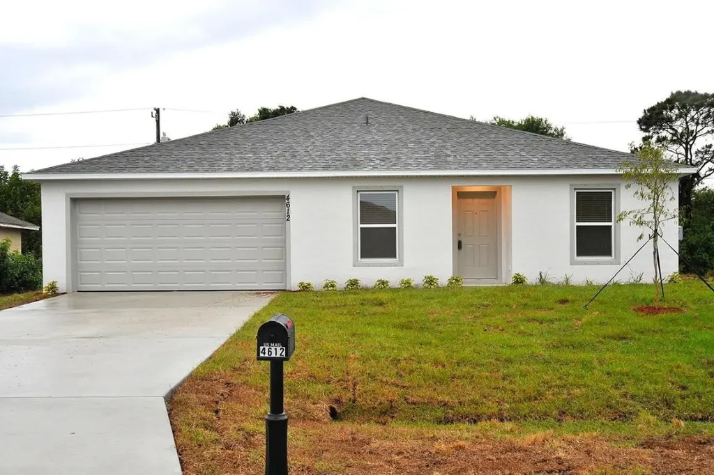 4612 SW Dateland Street Port St Lucie FL 34953