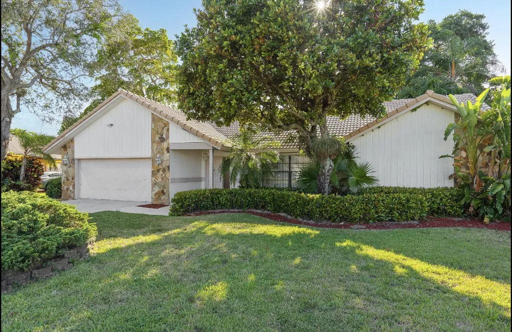 21929 Pine Trace Boca Raton FL 33428