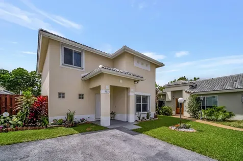 5236 NW 186th Terrace Miami Gardens FL 33055
