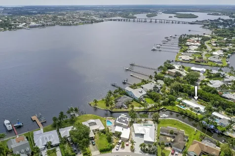 2033 SW Mockingbird Lane Palm City FL 34990