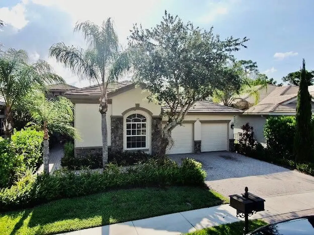 11242 Osprey Lake Lane Palm Beach Gardens FL 33412